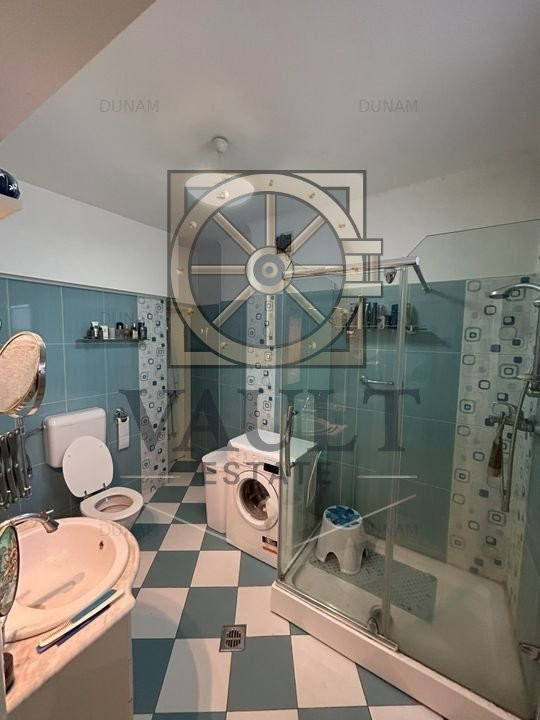 Apartament 3 Camere in Vila -Curte/Garaj  - Bulevardul Dacia