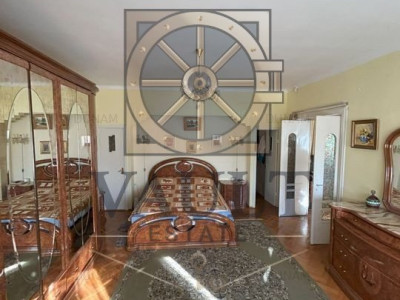 Apartament 3 Camere in Vila -Curte/Garaj  - Bulevardul Dacia