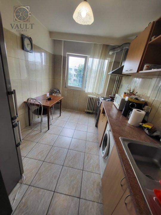 APARTAMENT 3 CAMERE-RAHOVA-SOSEAUA ALEXANDRIEI-TEIUS-2 BALCOANE
