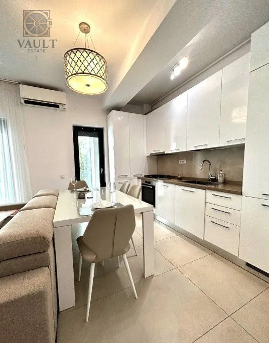 Apartament 2 camere decomandat mobilat-utilat lux