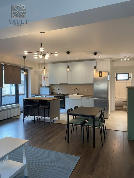 Apartament 3 camere- Decomandat- Metrou Mihai Bravu 