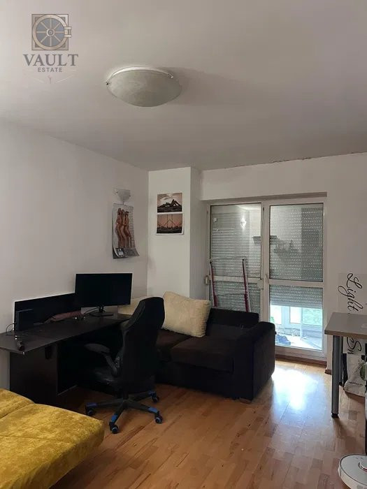 Garsoniera 34MP +gradina proprie 15 MP - Titan 