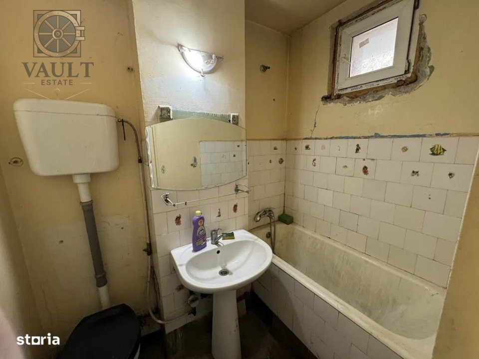 Apartament 3 camere  de renovat -70 MP- Fizicienilor   