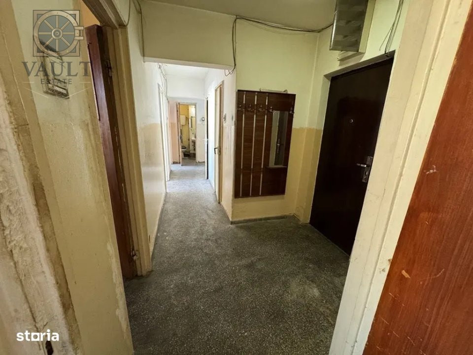 Apartament 3 camere  de renovat -70 MP- Fizicienilor   