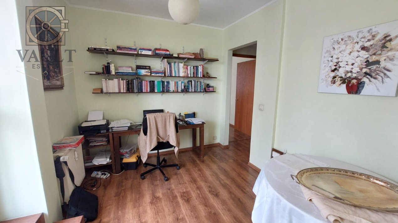 Apartament 3 camere- Decomandat- Bd Basarabia- Arena Nationala-