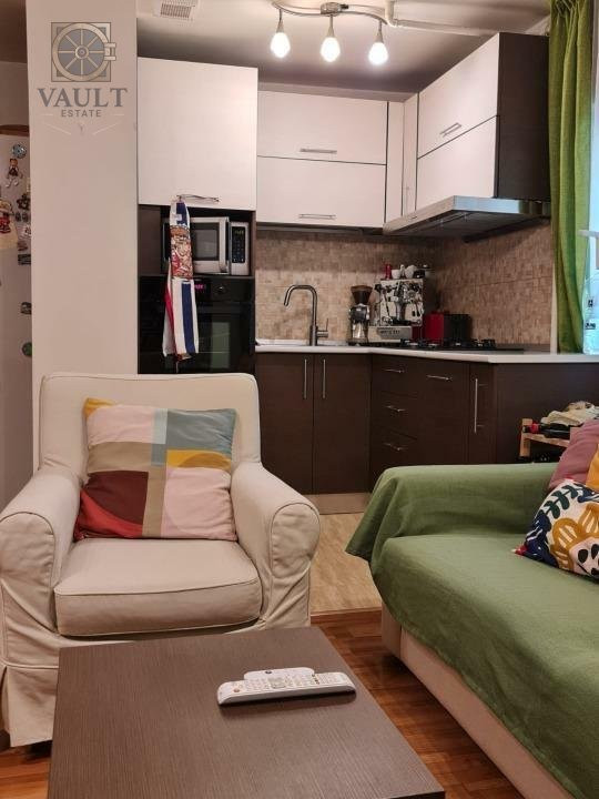 Apartament 3 camere- Aviatiei- Etaj 1 