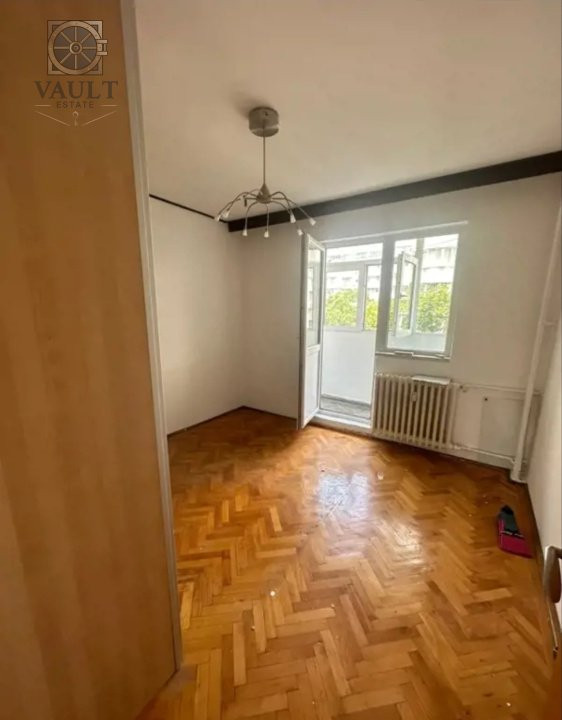Apartament 3 camere - 15 minute de metrou - Balta alba
