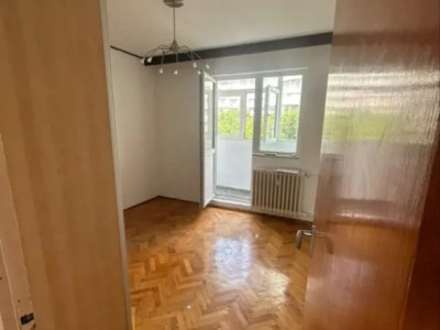 Apartament 3 camere - 15 minute de metrou - Balta alba