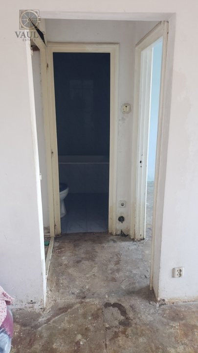 APARTAMENT 3 CAMERE / DE RENOVAT / DRUMUL TABEREI/ METROU ROMANCIERILOR-BRANCUSI