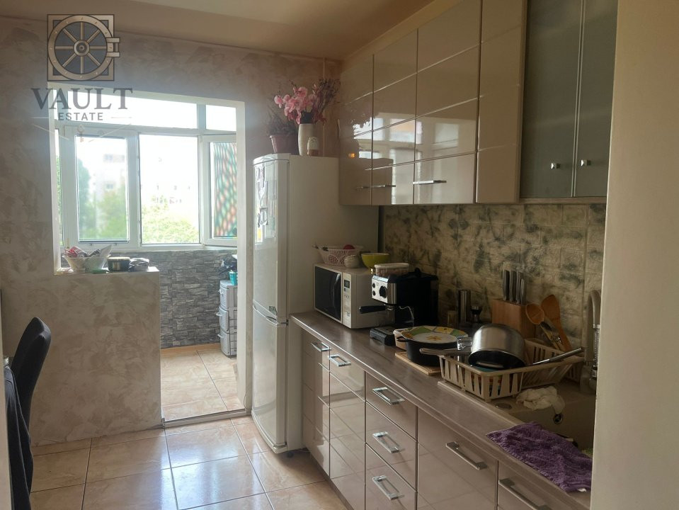 APARTAMENT 3 CAMERE-RAHOVA-DUMBRAVA NOUA-2 BAI-DECOMANDAT