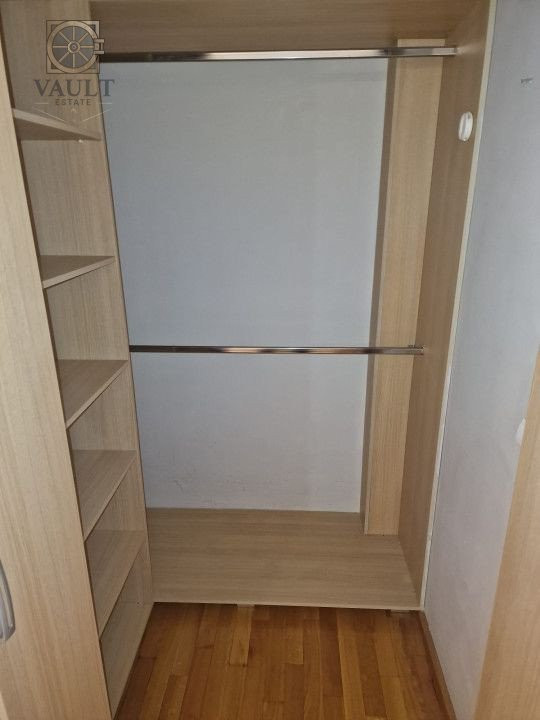 Apartament 3 camere -BLOC 2008 - LOC DE PARCARE - zona DECEBAL 