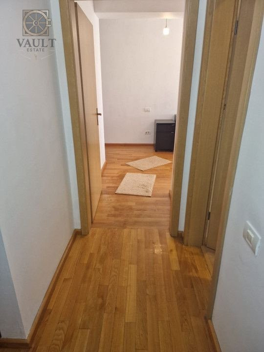 Apartament 3 camere -BLOC 2008 - LOC DE PARCARE - zona DECEBAL 