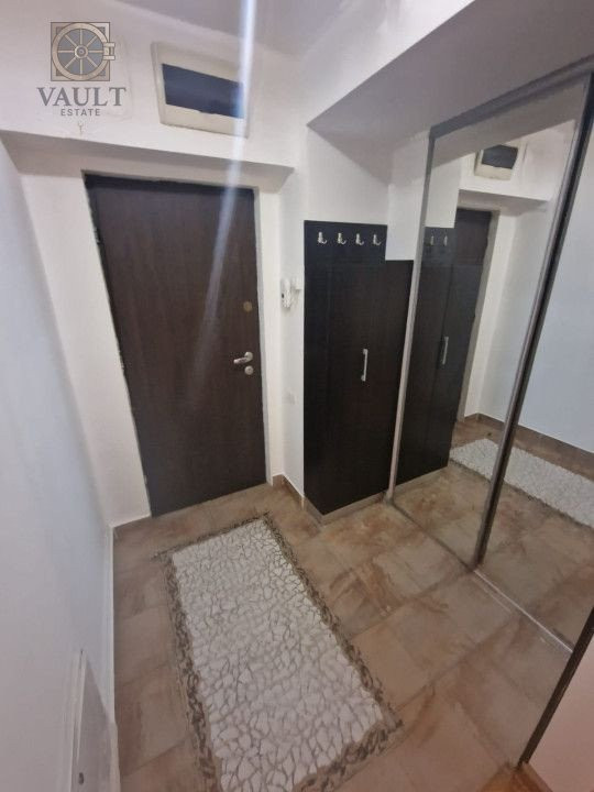 Apartament 3 camere -BLOC 2008 - LOC DE PARCARE - zona DECEBAL 