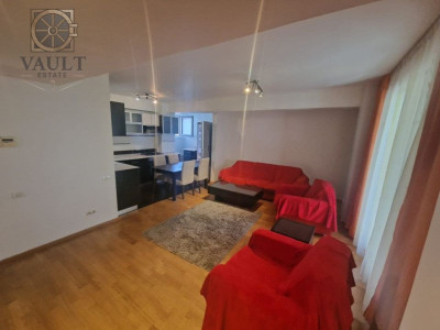 Apartament 3 camere -BLOC 2008 - LOC DE PARCARE - zona DECEBAL 