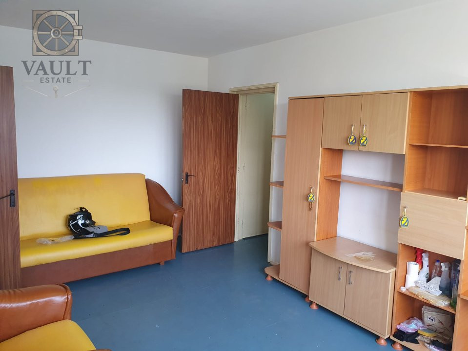 APARTAMENT 2 CAMERE - NECESITA RENOVARE - PARCUL DRUMUL TABEREI
