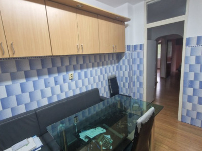 Apartament 3 camere - Fizicienilor