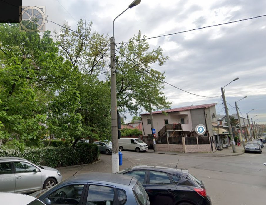 Apartament 3 camere- Decomandat- Teiul Doamnei -Centrala Proprie 