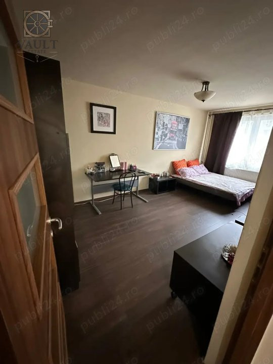 APARTAMENT 3 CAMERE - DECOMANDAT - DRISTOR