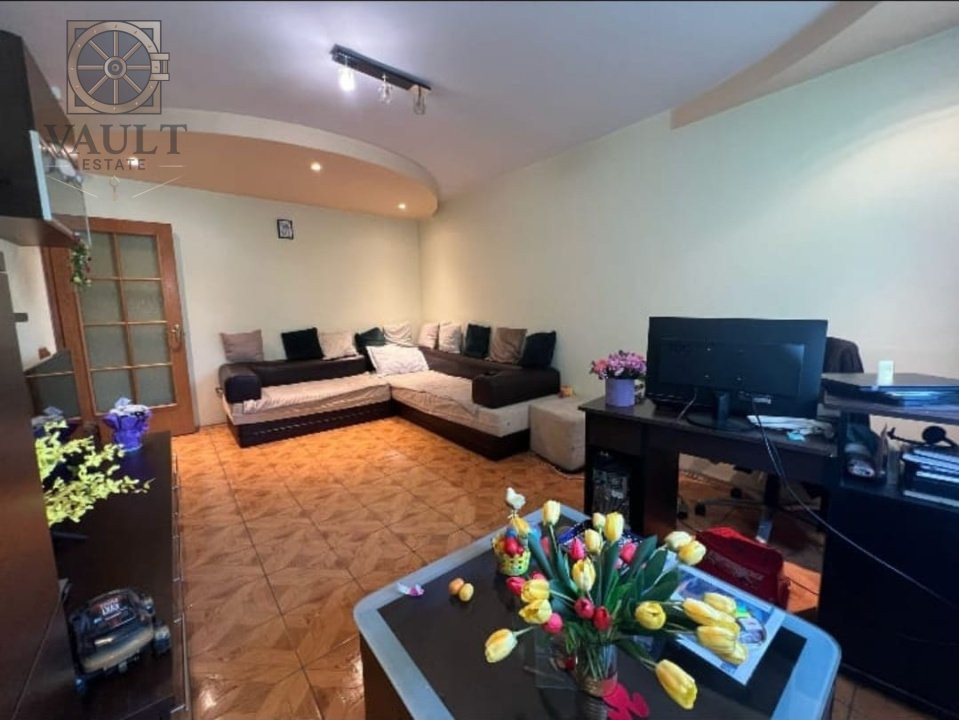 APARTAMENT 3 CAMERE  CERNAUTI - CHISINAU