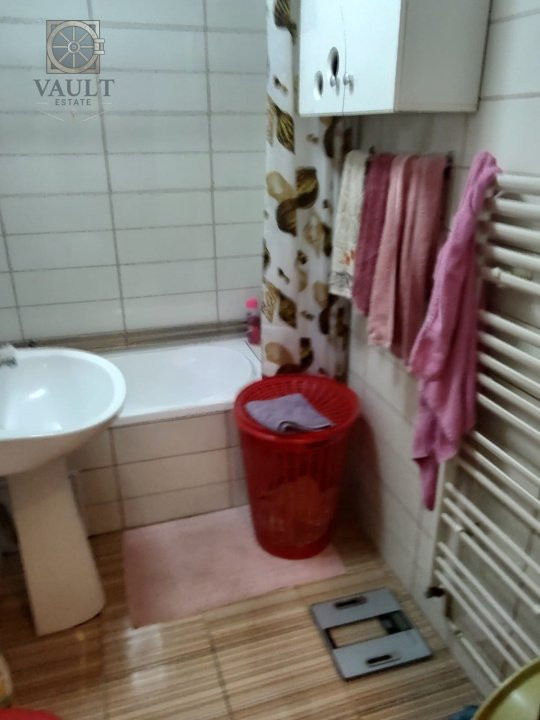 Apartament 3 camere- Decomandat- Titulescu -Banu Manta 