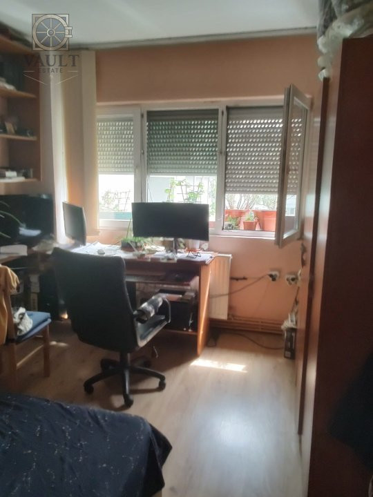 Apartament 3 camere- Decomandat- Titulescu -Banu Manta 