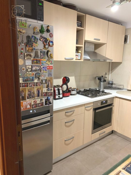 APARTAMENT 3 CAMERE / AN 2010 / TEN BLOCKS - METROU PACII