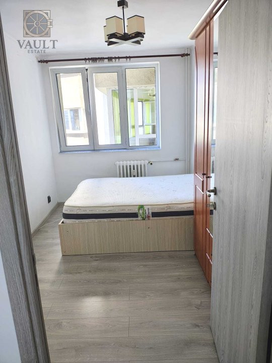 APARTAMENT 3 CAMERE / RENOVAT / MOBILAT & UTILAT / BLOC ANVELOPAT / LUJERULUI   