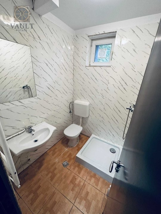 APARTAMENT 4 CAMERE / RENOVAT / BLOC ANVELOPAT / APUSULUI