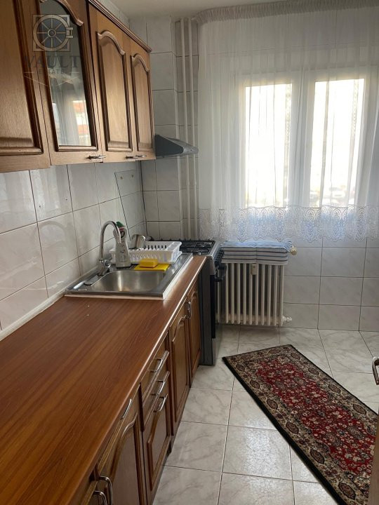  Apartament cu 4 camere -80 Mp - 10 minute pana la metrou -Nicolae Grigorescu 
