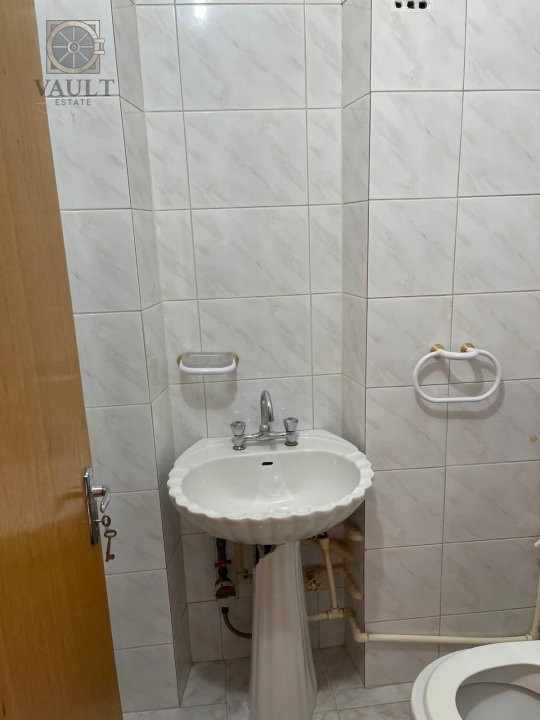  Apartament cu 4 camere -80 Mp - 10 minute pana la metrou -Nicolae Grigorescu 