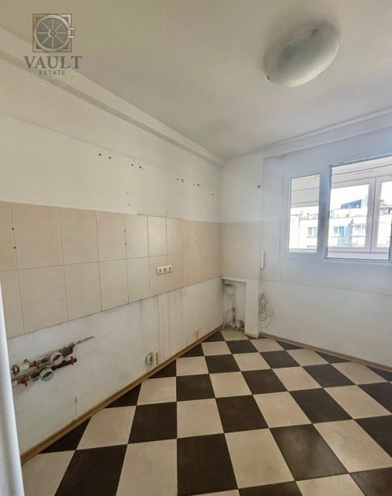 Apartament 3 camere Crangasi-Imobil Reabilitat termic