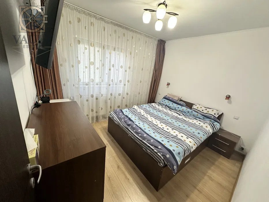 Apartament 2 camere - Teiul Doamnei -  Etaj 3 