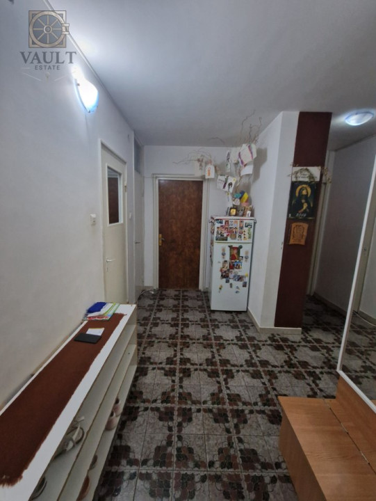 Apartament 4 camere - 15 minute de metrou - Ozana