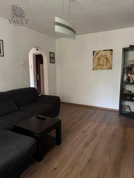 APARTAMENT 3 CAMERE-ETAJUL 1 -METROU RAUL DOAMNEI-LICEUL LOVINESCU