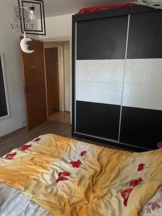 APARTAMENT 3 CAMERE-ETAJUL 1 -METROU RAUL DOAMNEI-LICEUL LOVINESCU