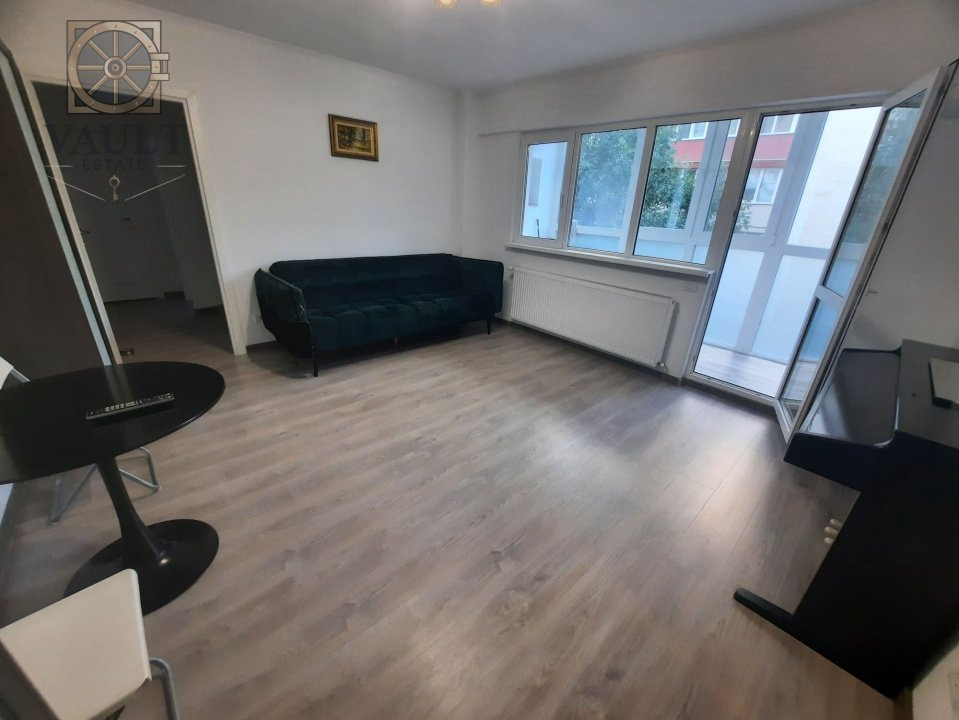 Apartament 3 camere- Decomandat-Parcul Tineretului 