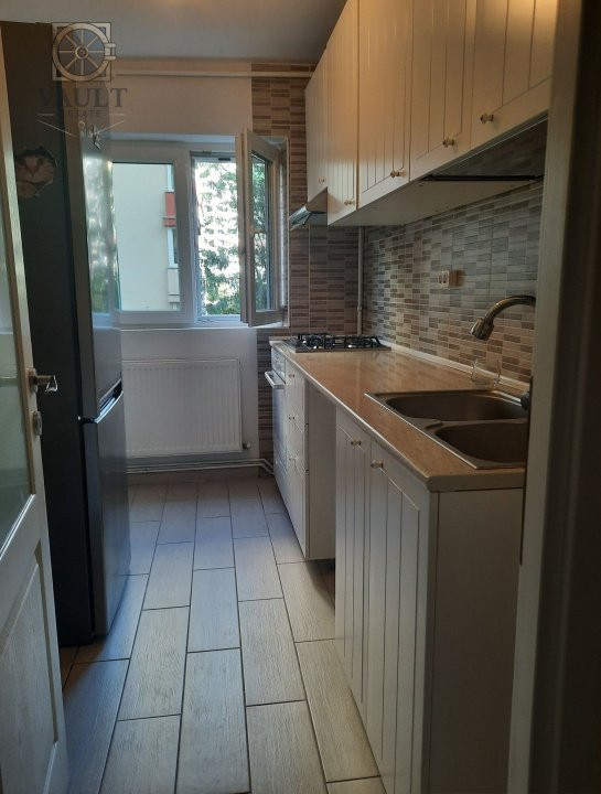 Apartament 3 camere- Decomandat-Parcul Tineretului 