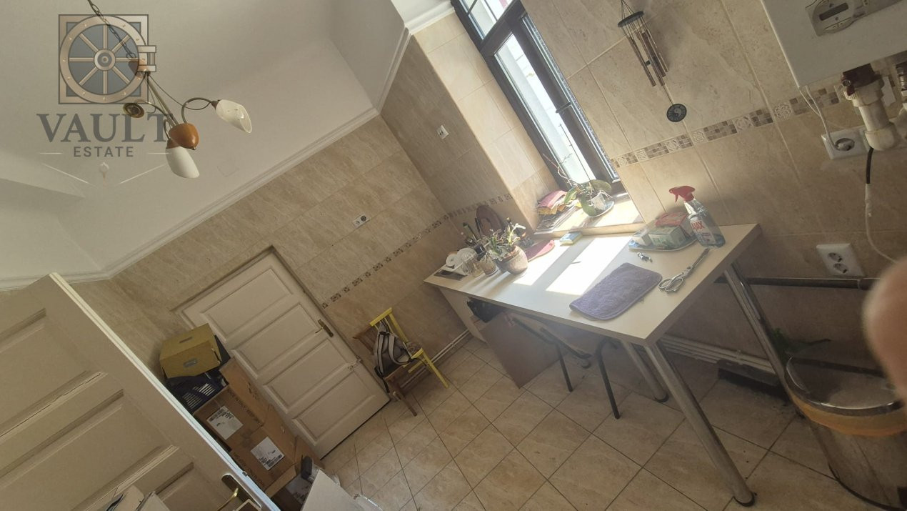 Apartament 5 camere- Calea Mosilor -Parcul Izvorul Rece- 