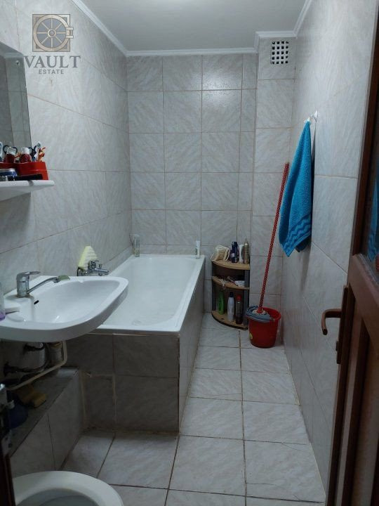 APARTAMENT 3 CAMERE-RAHOVA-DUMBRAVA NOUA