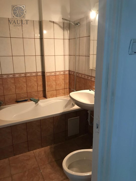 Apartament 3 camere Piata Chibrit-Metrou 1 Mai