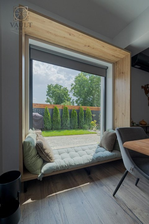 Vila complet mobilată, 149 mp, curte proprie și terasă – Trapezului