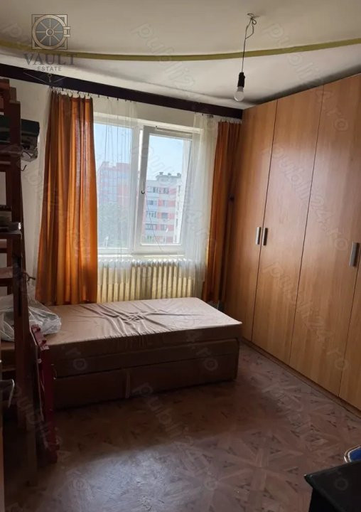 Apartament 3 camere Teiul Doamnei