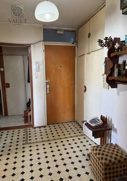 Apartament 3 camere Teiul Doamnei