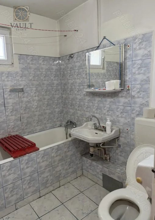 Apartament 3 camere Teiul Doamnei
