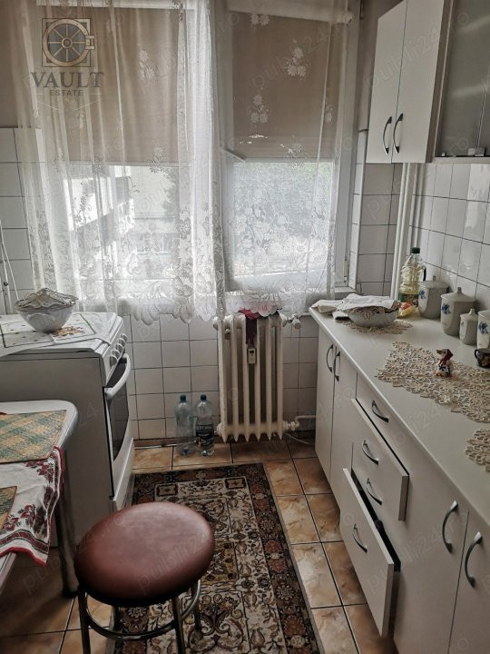 Apartament 2 camere - Teiul Doamnei -  Etaj 3 