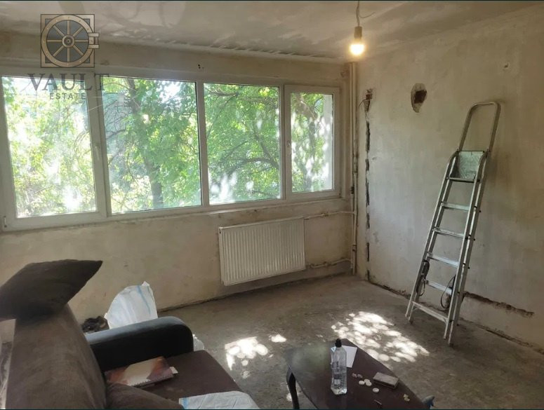 Apartament 2 camere - ETAJ 2 - zona CANTEMIR 