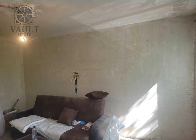 Apartament 2 camere - ETAJ 2 - zona CANTEMIR 