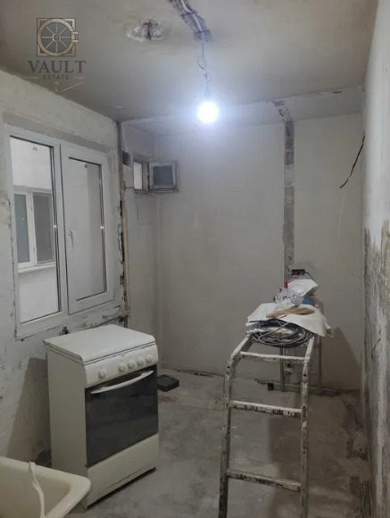 Apartament 2 camere - ETAJ 2 - zona CANTEMIR 