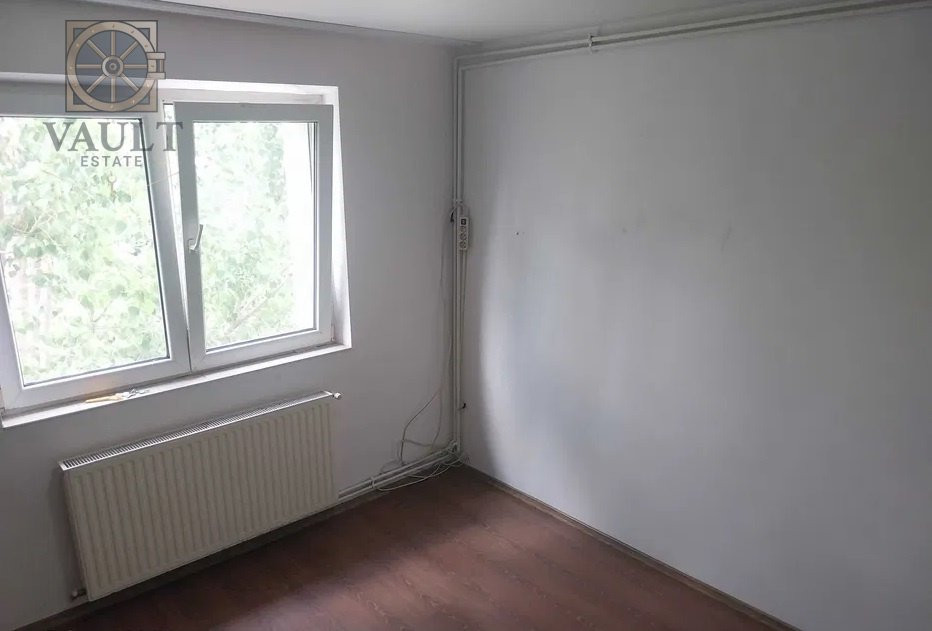 Apartament 4 camere Titan-1 Decembrie 1918-Centrala Proprie