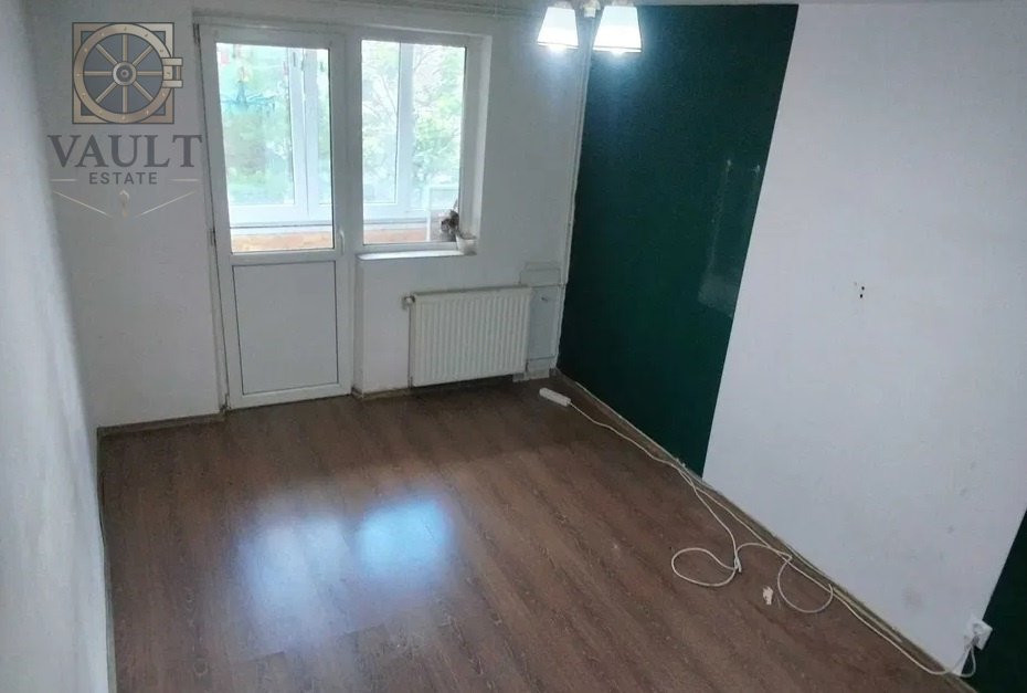 Apartament 4 camere Titan-1 Decembrie 1918-Centrala Proprie